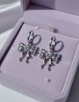 [IZNA Coco Piercing] Melting Ribbon Huggies Piercing - Silver Color