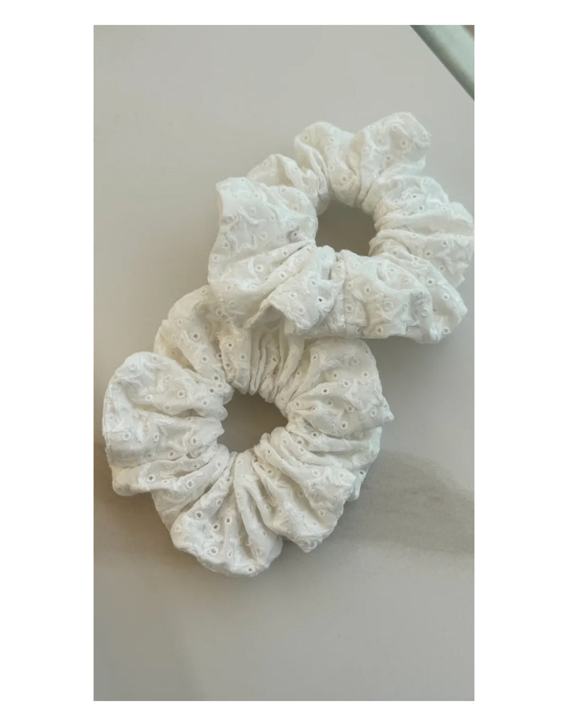 star pounching scrunchie
