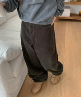 アルドン コーデュロイ ストレートパンツ