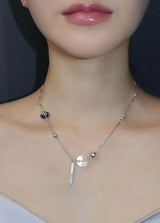 [MADE] rose arc trail necklace