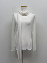 [Muffler set] Pleats U-neck Long Sleeve T-shirt