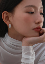 [MADE] GROTTO EARRING 11 - RAINBOW MOONSTONE