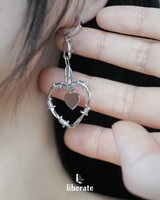 Kitsch Twist Heart Earring - KISS OF LIFE HANEUL Pick