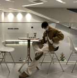 ウェア 147 ミニクロスボディバッグ