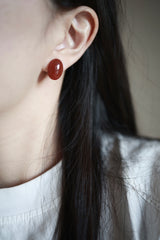 Camellia Agate Oval Pierce handmade