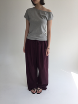 ミオアシンメティカルボートネックTシャツ (2color)