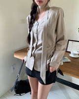 Ilu bean button side strap V-neck long-sleeve blouse