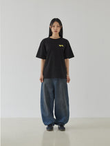 ファチュリスティックロゴtシャツ