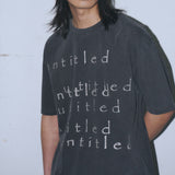 Untitled レイヤーロゴピグメントウォッシュ半袖 Washed Black