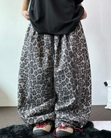 4000SOLD LEOPARD PINTUCK PANTS