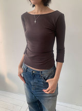 TENSION BACKLESS SLEEVE TEE