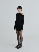 Shirring symbol dress (Black)
