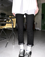 Lace Frill Capri Slim Pants