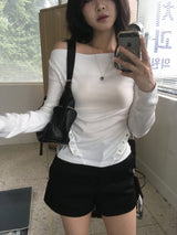 Melting Button Off-Shoulder Tee