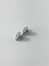 ラバーピアス