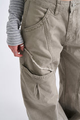 Curve pocket ham strap pants