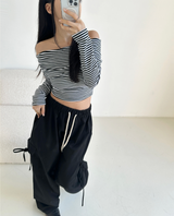 KOREAN MADE💝HIGH QUALITY💝 ストライプオフショルダーロングスリーブTシャツ
