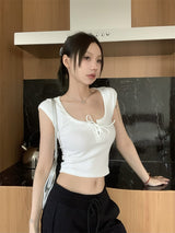 ストラップ U ネック半袖クロップ T シャツ