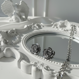 [クォン・ウンビ Piercing] メタルローズピアス - Silver Color