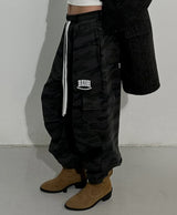 ARCH LOGO CAMO PANTS