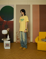 エンボスキャンパスラバーイエローショートスリーブTシャツ [Unisex]