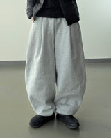 Tone curved fleece balloon sweat pants