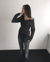 Vネックツイストニット