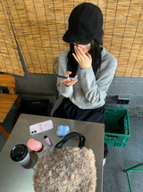 グリルーズフィットVネックウールニット（8c）