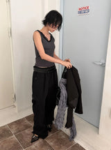 FINE LACE SLEEVELESS