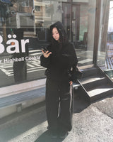 スタッドパンツ