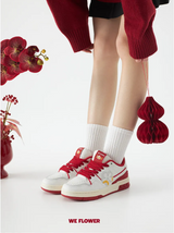 We Flower breathable shock-absorbing suitable for dressing up Star style campus style Board shoes