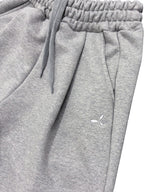 One-tuck Bermuda Pants Gray