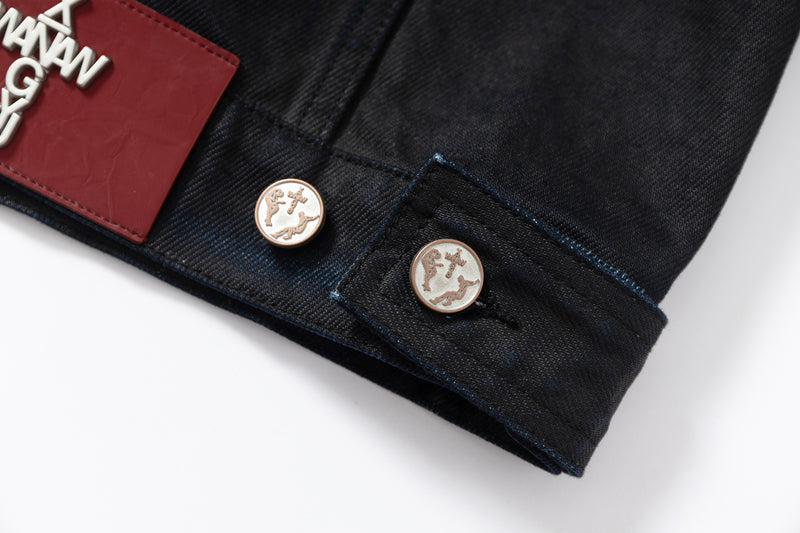 COATED KNIFE-SCRAPED HAND-WIPED DISTRESSED DENIM JACKET