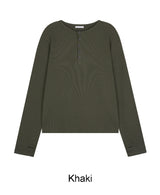 サードワッフルヘンリーネックフィンガーホールTシャツ
