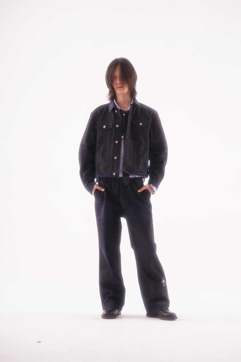 COATED KNIFE-SCRAPED HAND-WIPED DISTRESSED DENIM JACKET