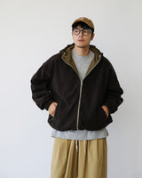 モイリバーシブルフーデッドジャンパー