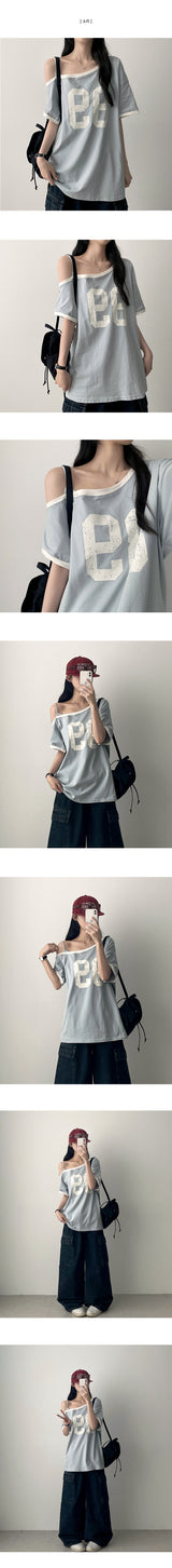Lillit Numbering Unbalanced オフショルダー半袖Tシャツ