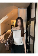White line ribbed unbalanced off-shoulder top