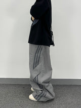 curve track flying pants