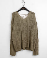 Seomit punching two-way eyelet back strap V-neck overfit long sleeve knit