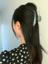 ブラックライトヘアクリップ