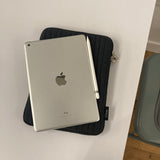 Clam タブレット＆ラップトップケース _ ソフトブラック (13 inch)