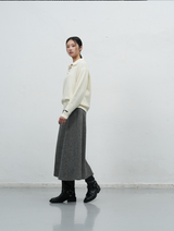 loose fit round collar pullover - ivory   
