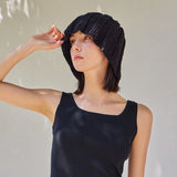 VA Label Crochet Wave Bucket Hat / Black