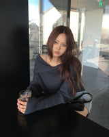Off shoulder hood knit