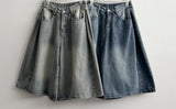 Mews Waistbanding Vintage Washed Side Pintuck Denim Bermuda Shorts