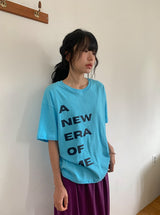 ノイア レタリング ルーズフィット ショートスリーブ ティー