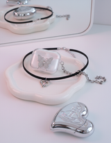 [IDLE Shuhua Necklace] メルティングメタリックハートチョーカーネックレス - Silver Color