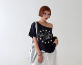 Star lettering off-shoulder boxy short-sleeved T-shirt