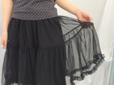 Lace V-Shirring Dot Top